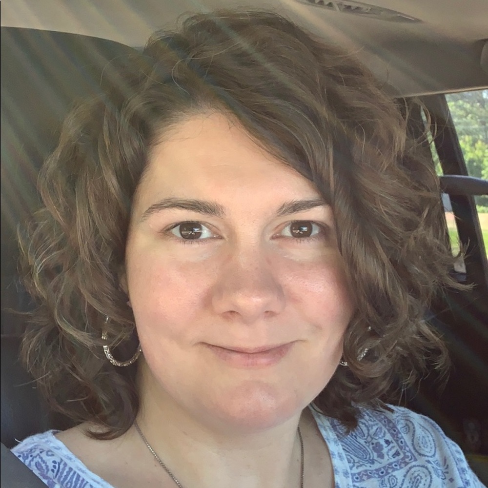 Meet your Posher, Lauren